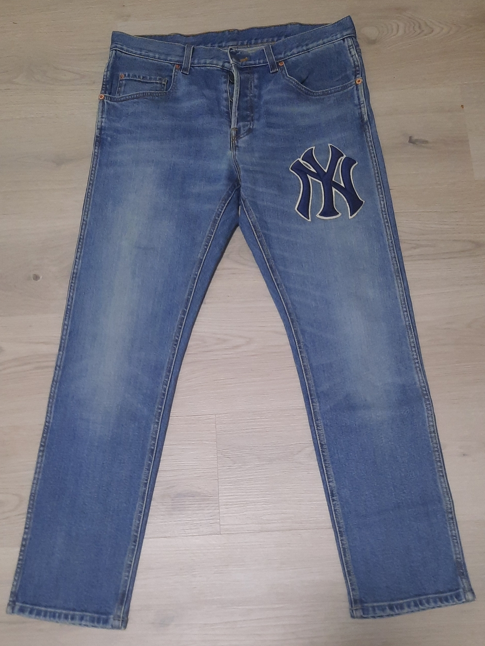 Gucci Men's Blue Slim Straight Jeans with Navy Logo Patch